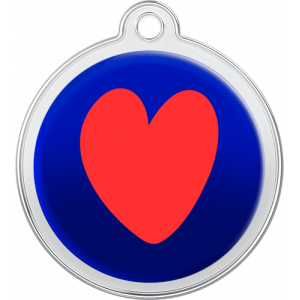 Médaille chien ronde bleue 30×33 mm, grand cœur rouge, acier inox et trou supérieur pour fixation au collier.